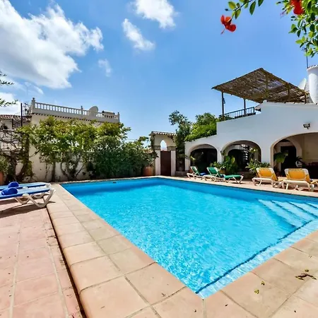 Villa Ricardo