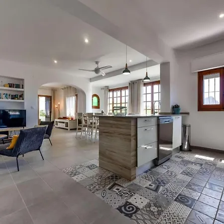 Villa Ricardo Calpe