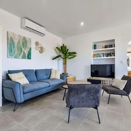 Villa Ricardo Calpe